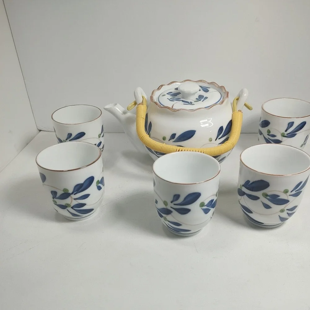 Vintage Chinese 6-Piece Porcelain‎ Tea Set in Original Gift Box NEW